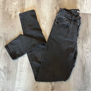 Levi women’s high waisted 721 jeans size 25 black